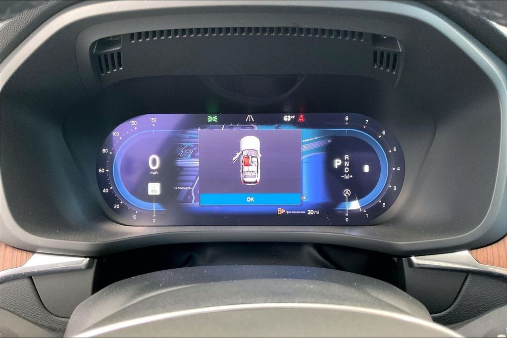 2024 Volvo XC60 B5 Plus Dark Theme