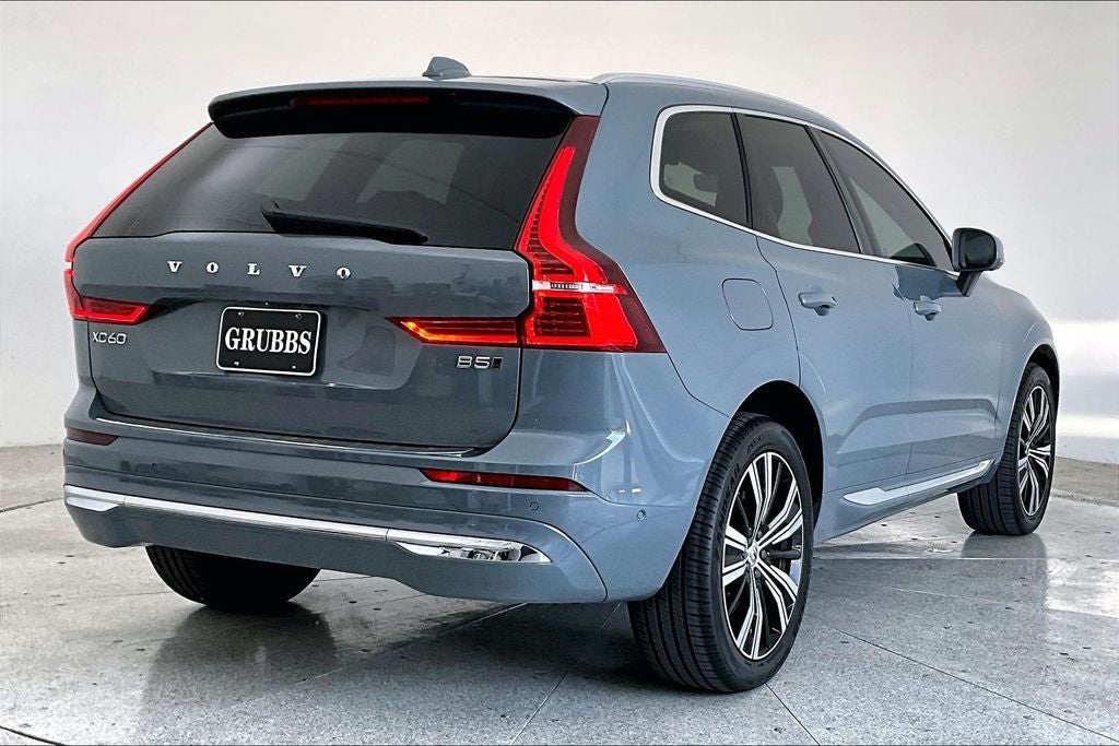 2023 Volvo XC60 B5 Plus Bright Theme