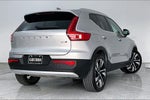 2023 Volvo XC40 B5 Plus Bright Theme