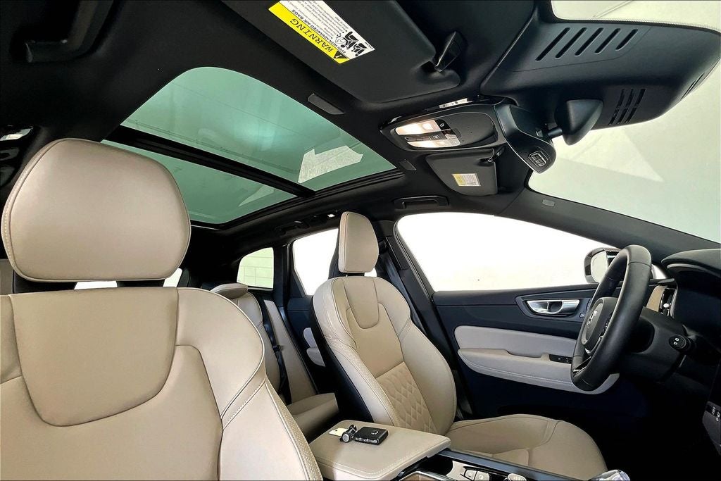 2026 Volvo XC60 B5 Plus