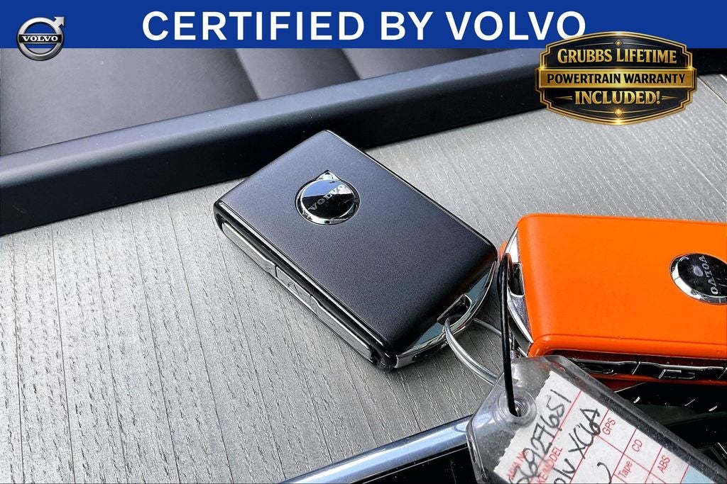2025 Volvo XC60 B5 Plus