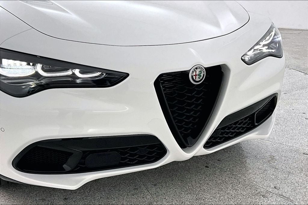 2025 Alfa Romeo Stelvio Veloce