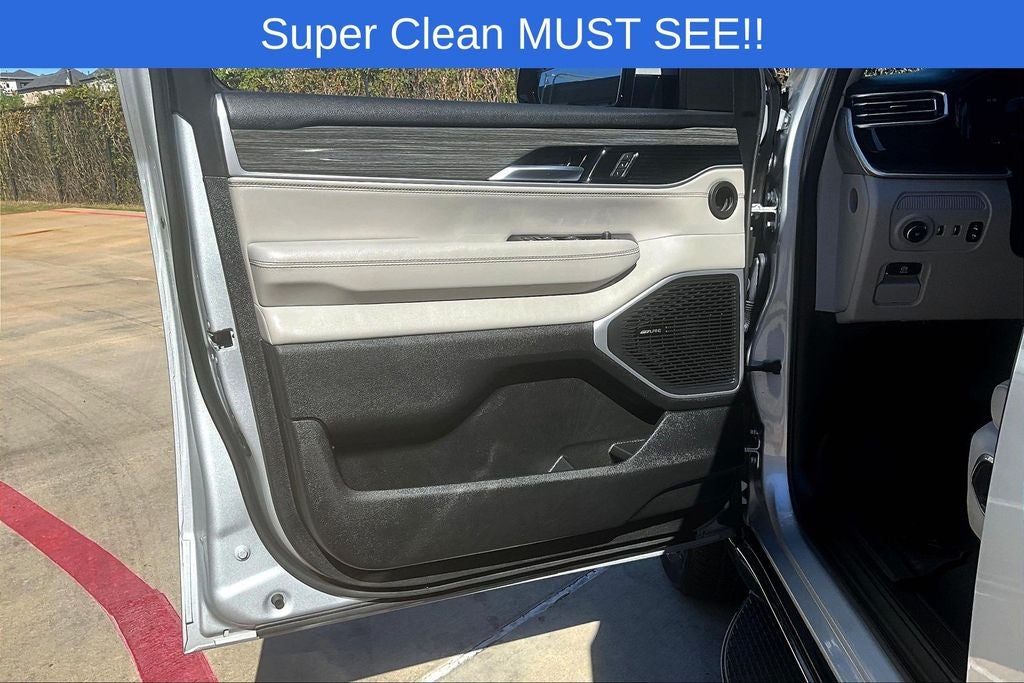 2022 Jeep Wagoneer Series II