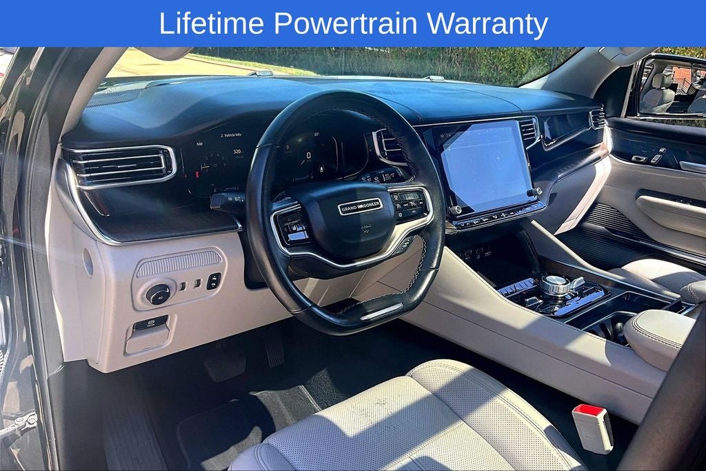 2023 Jeep Grand Wagoneer Base