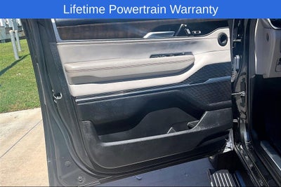 2023 Jeep Grand Wagoneer Base