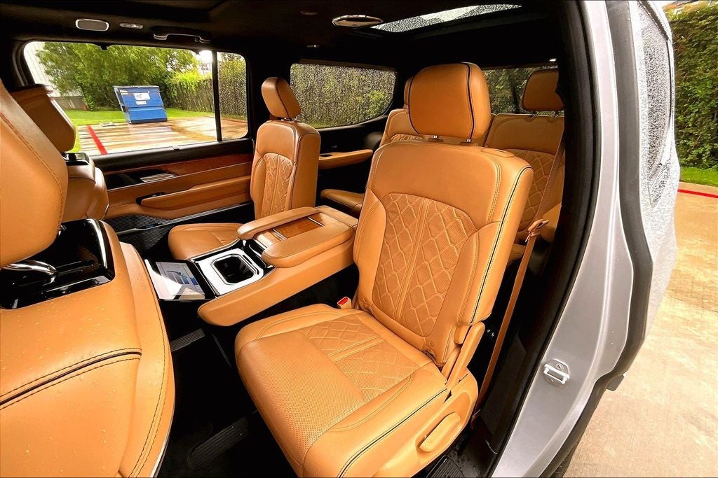 2023 Jeep Grand Wagoneer Series III