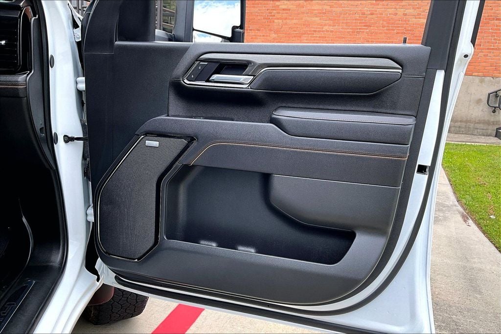 2025 GMC Sierra 2500HD AT4