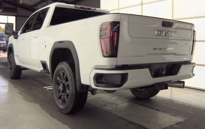 2025 GMC Sierra 2500HD AT4
