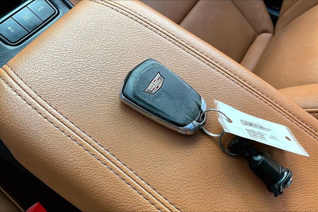 2022 Cadillac XT4 Premium Luxury