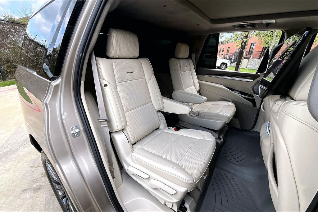 2025 Cadillac Escalade Sport Platinum