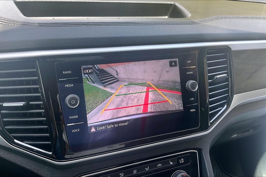 2022 Volkswagen Atlas 3.6L V6 SE w/Technology
