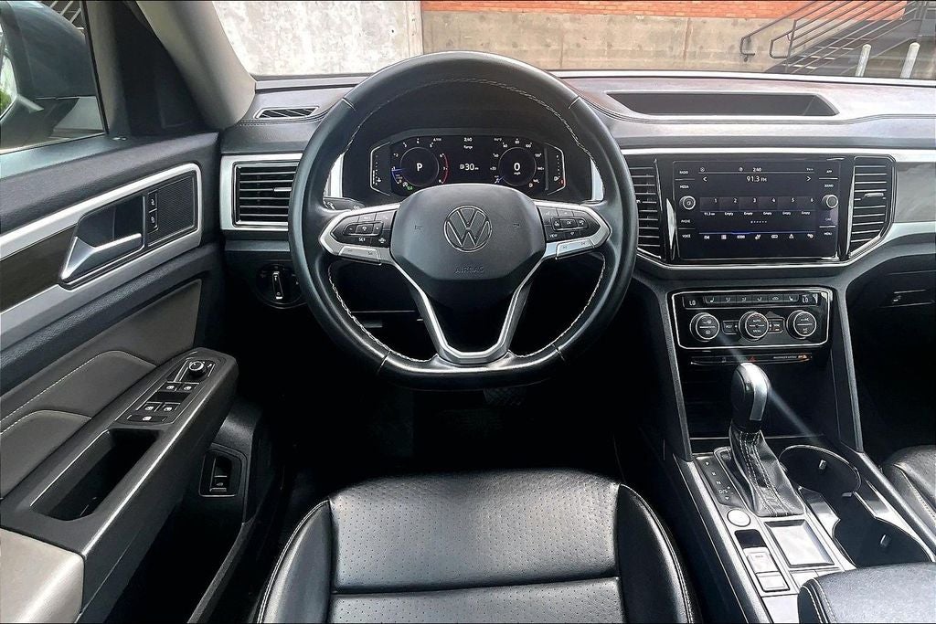 2022 Volkswagen Atlas 3.6L V6 SE w/Technology
