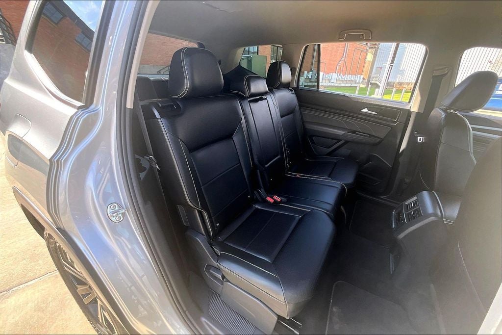 2023 Volkswagen Atlas 2.0T SE w/Technology