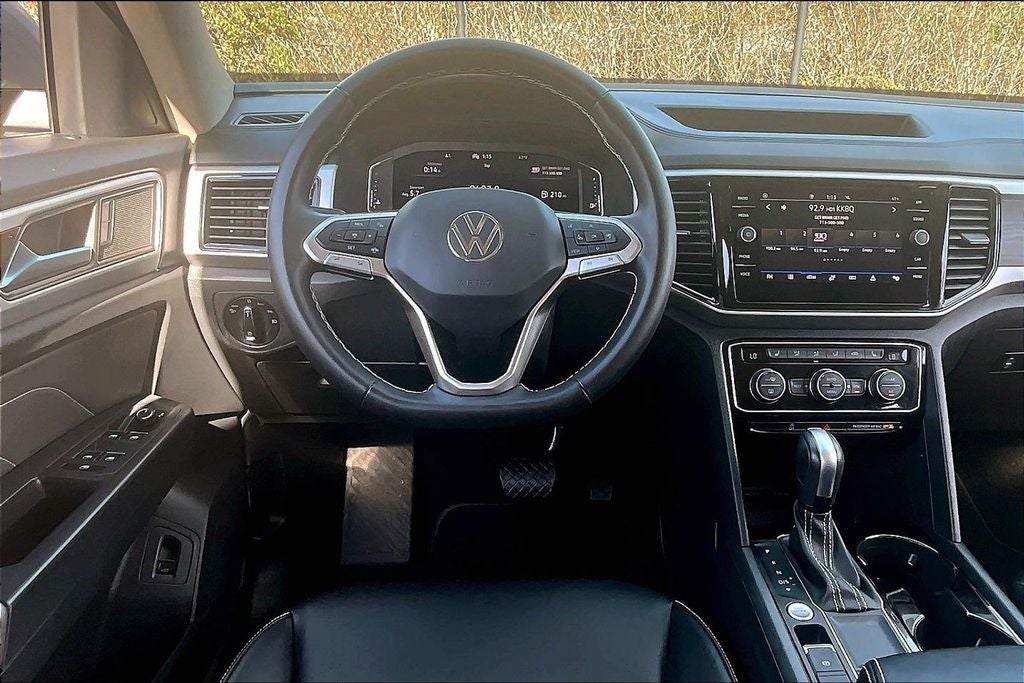 2023 Volkswagen Atlas 2.0T SE w/Technology