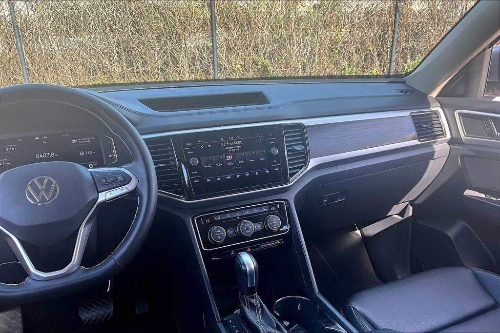 2023 Volkswagen Atlas 2.0T SE w/Technology