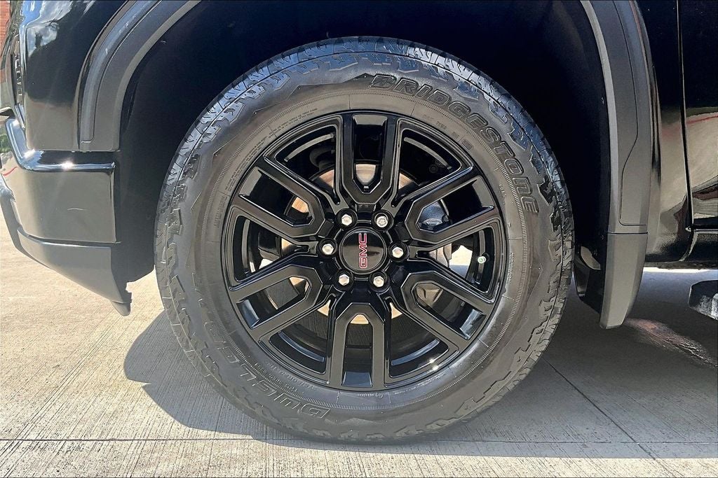 2024 GMC Sierra 1500 Elevation