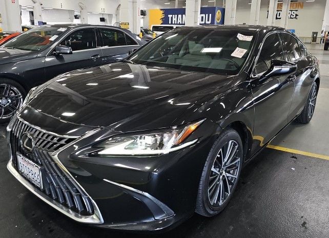 2025 Lexus ES 300h