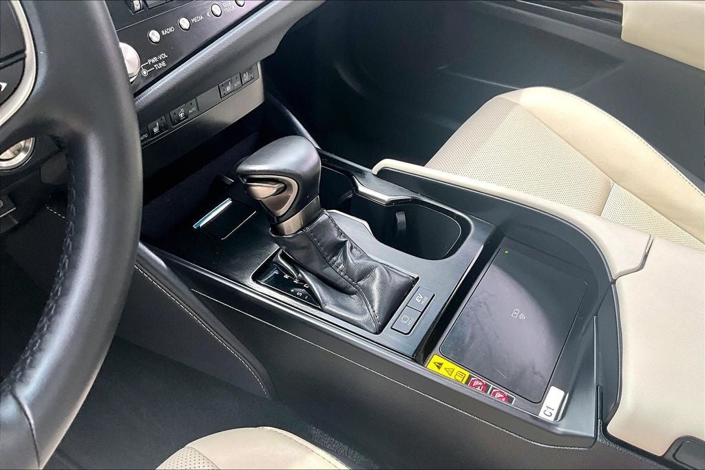 2025 Lexus ES 300h