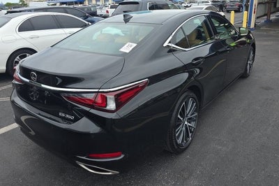2025 Lexus ES 350
