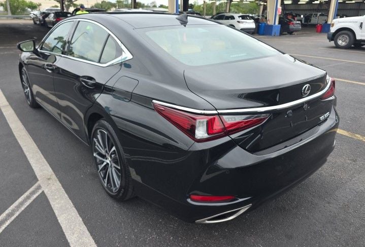 2025 Lexus ES 350
