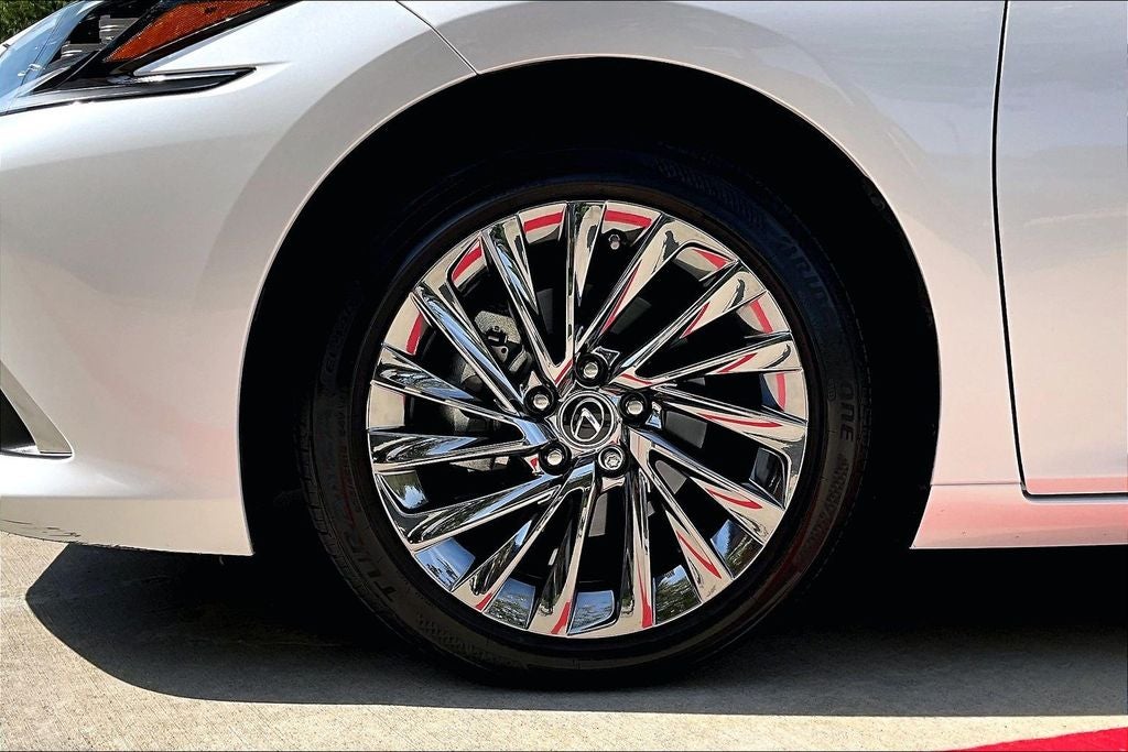 2024 Lexus ES 350 Ultra Luxury