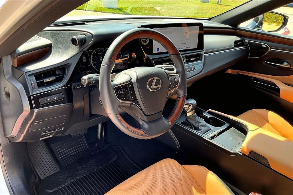 2024 Lexus ES 350 Ultra Luxury