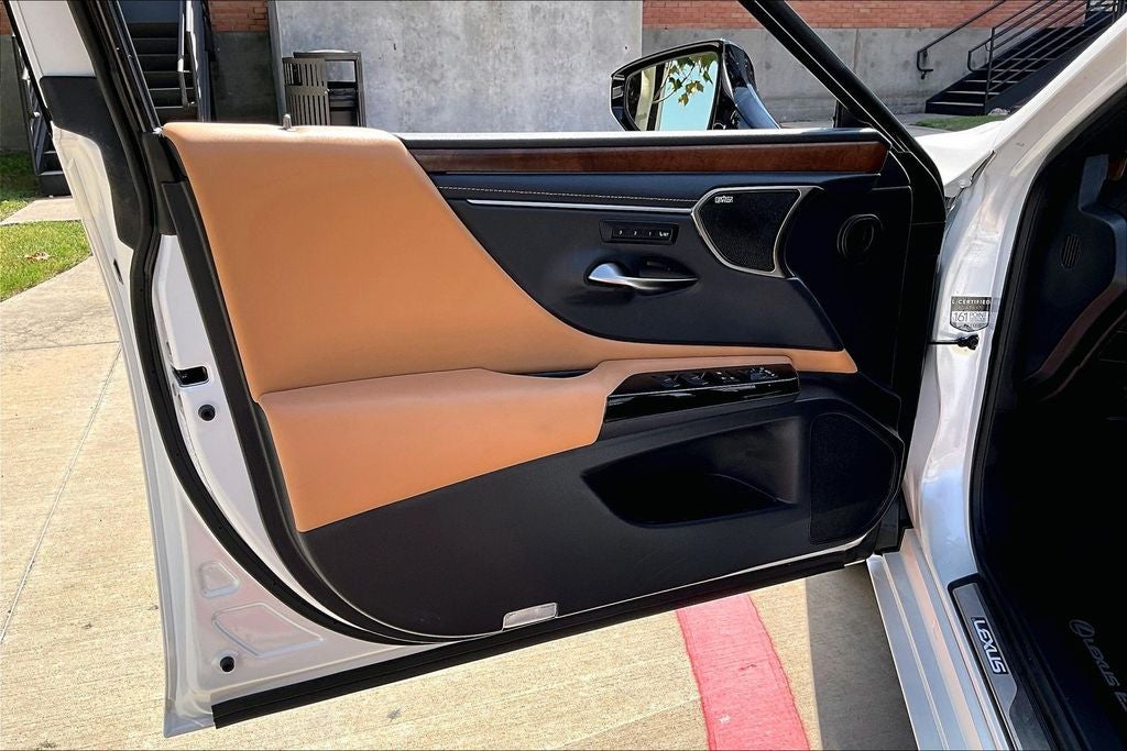 2024 Lexus ES 350 Ultra Luxury