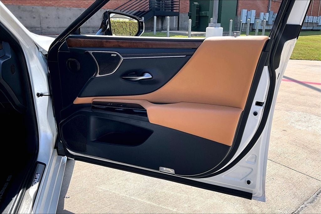 2024 Lexus ES 350 Ultra Luxury