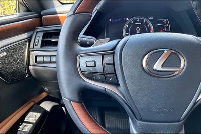 2024 Lexus ES 350 Ultra Luxury