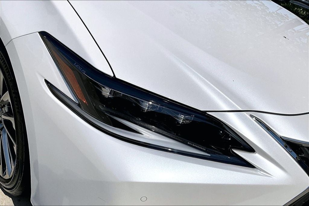 2024 Lexus ES 350 Ultra Luxury