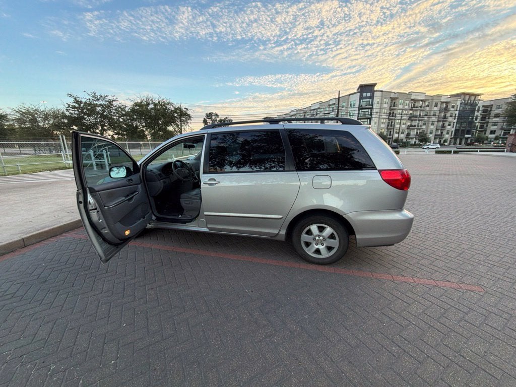 2006 Toyota Sienna CE