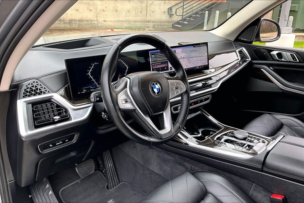 2024 BMW X7 xDrive40i