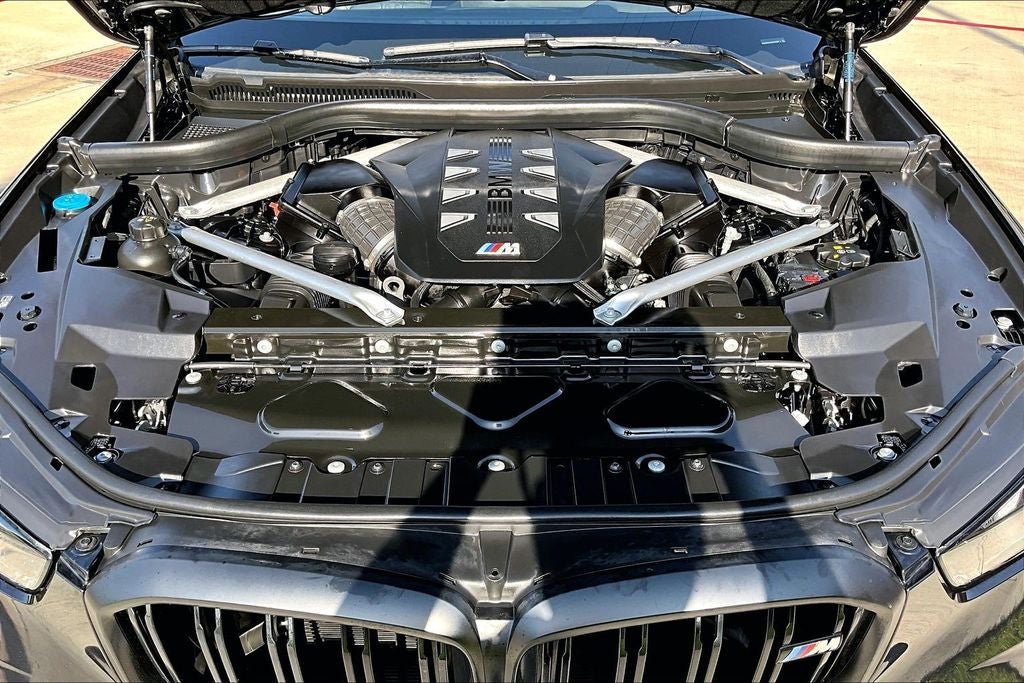 2024 BMW X5 M60i