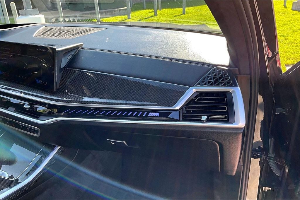 2024 BMW X5 M60i