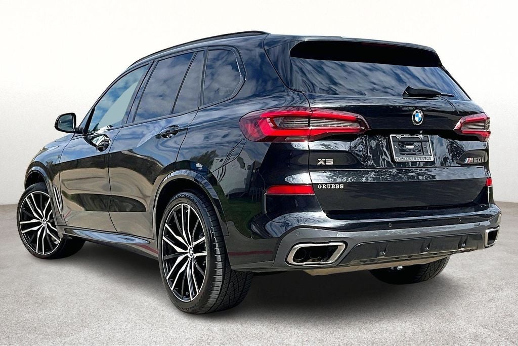 2021 BMW X5 M50i