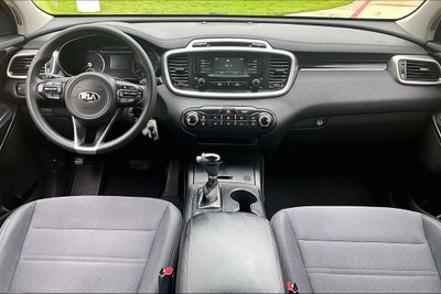 2018 Kia Sorento L