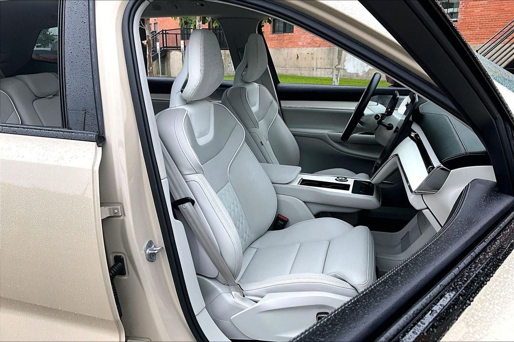 2025 Volvo EX90 Twin Motor Performance Ultra 7-Seater
