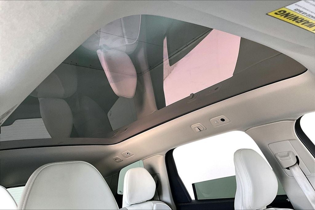 2025 Volvo EX90 Twin Motor Plus 6-Seater