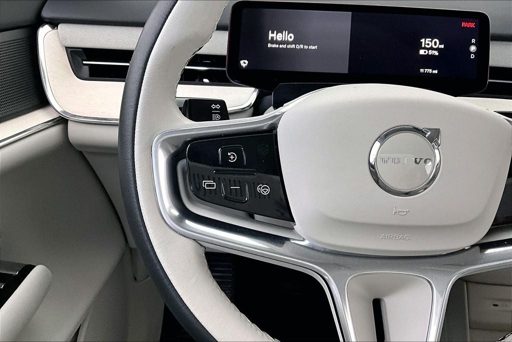 2025 Volvo EX90 Twin Motor Plus 6-Seater