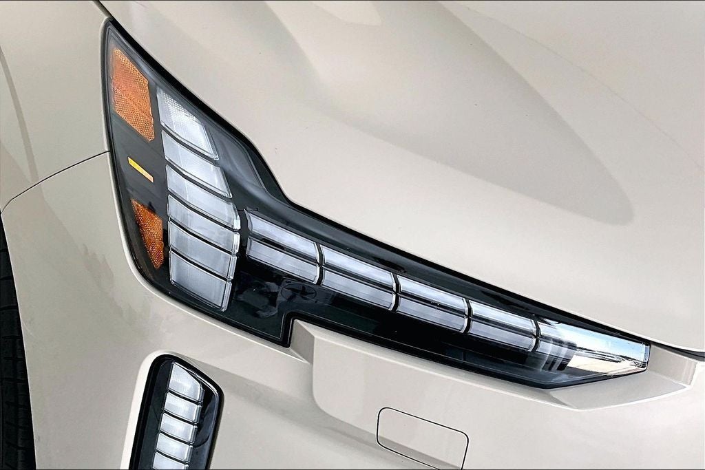 2025 Volvo EX90 Twin Motor Plus 6-Seater