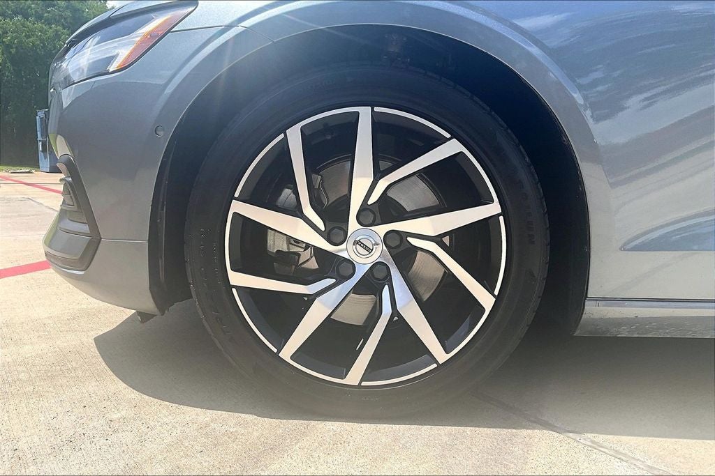 2020 Volvo S60 T5 Momentum