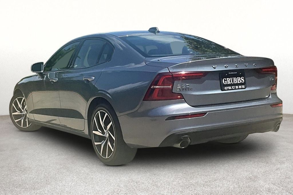 2020 Volvo S60 T5 Momentum