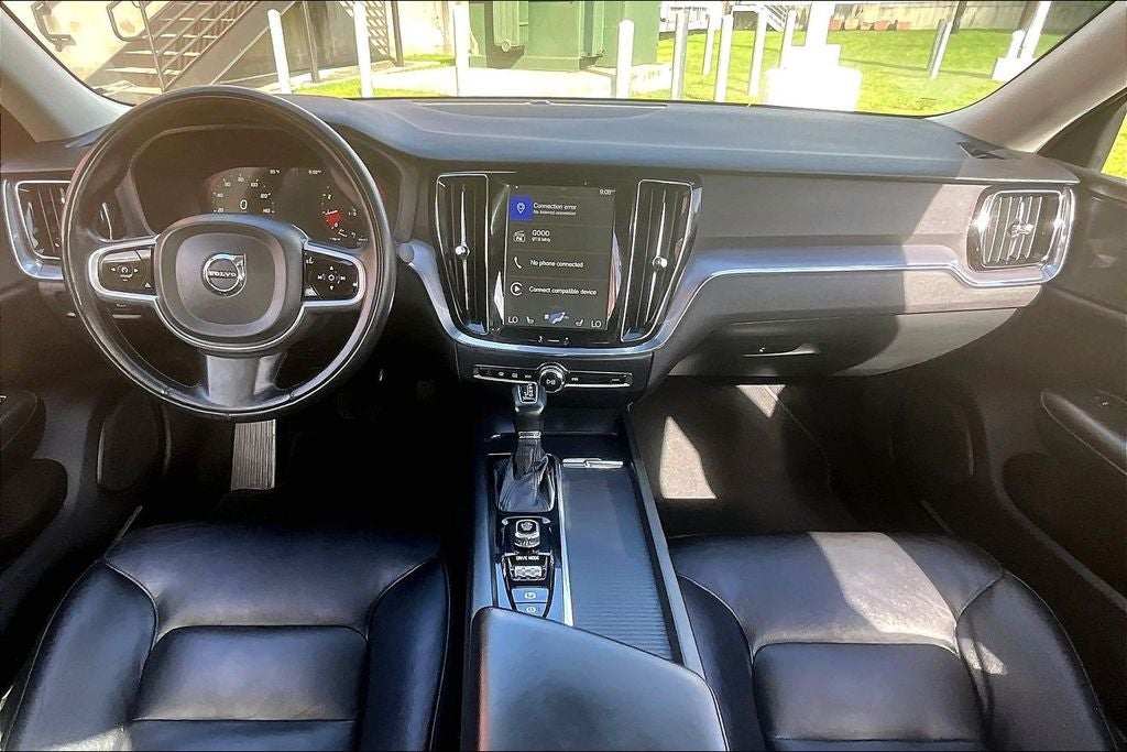 2020 Volvo S60 T5 Momentum
