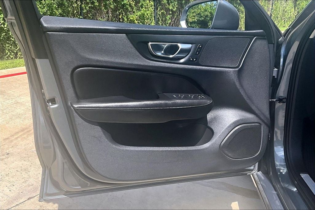 2020 Volvo S60 T5 Momentum