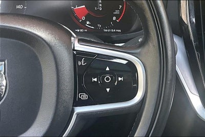 2020 Volvo S60 T5 Momentum