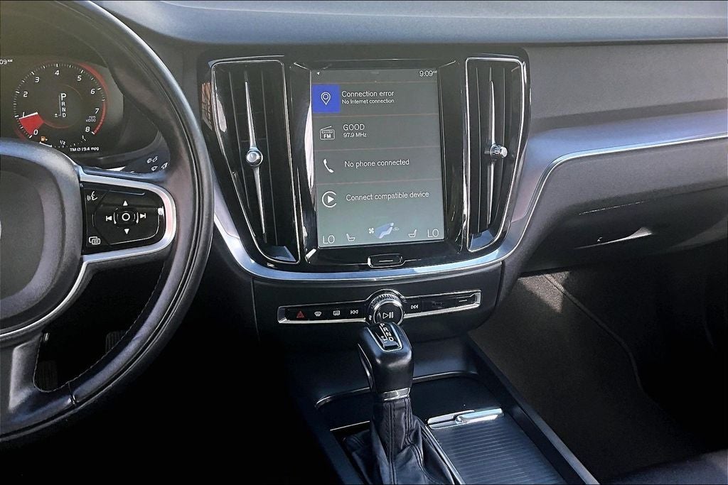 2020 Volvo S60 T5 Momentum