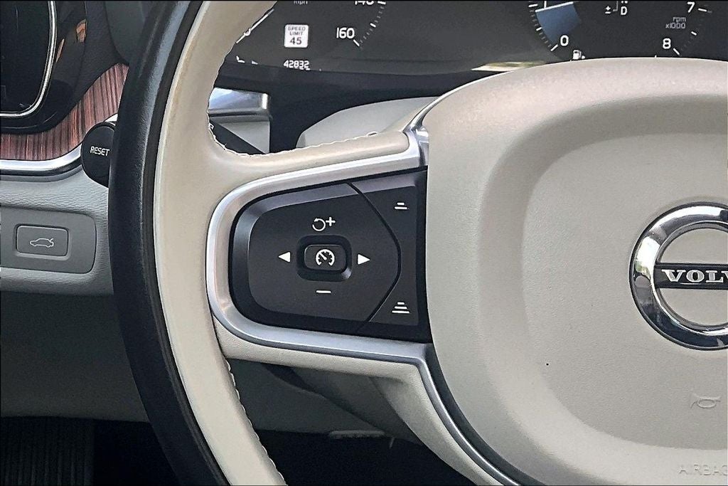 2021 Volvo S60 T5 Momentum
