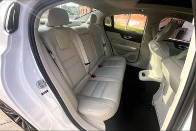 2021 Volvo S60 T5 Momentum