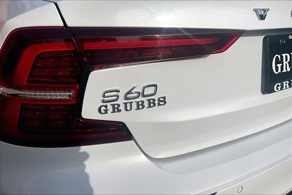2021 Volvo S60 T5 Momentum