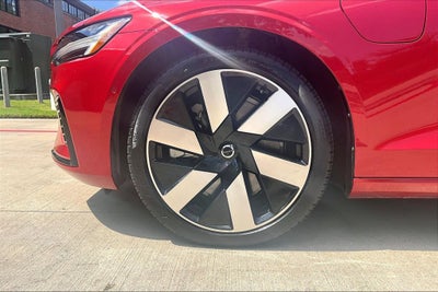 2024 Volvo S60 Recharge Plug-In Hybrid Ultimate